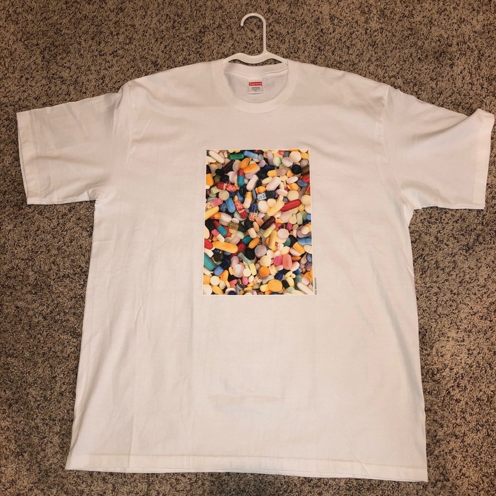 Supreme Pills Tee NWOT XL FW20